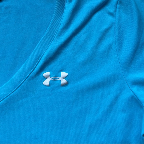 Under Armour HeatGear Women's Blue Loose T Shirt - Size M - VGUC - Polyester - Picture 4 of 6